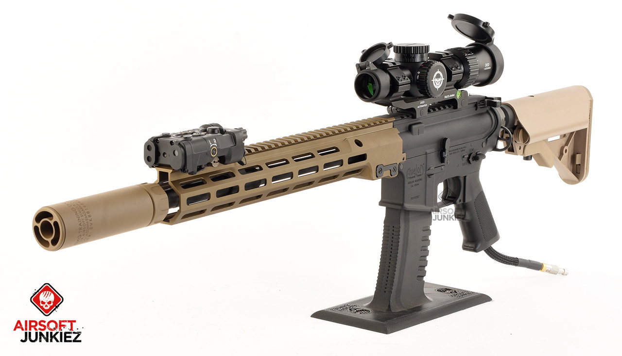 Airsoftjunkiez Custom Expert Series: AJ URGI